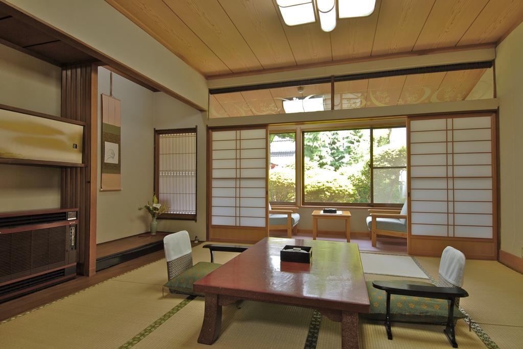 Hotel Tokiwa Yamaguchi Habitación foto
